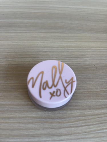 Mally stress less - mally, xo